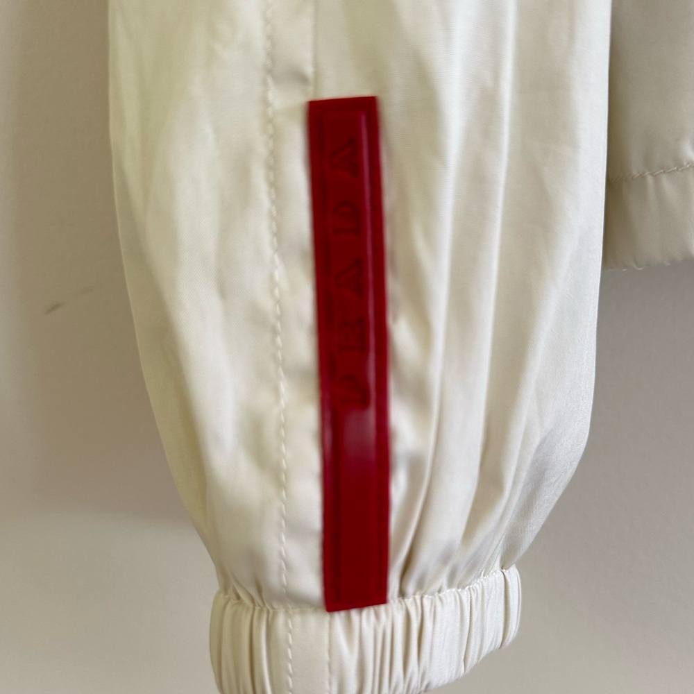 Prada Vintage Y2K SGV126 Nylon Windbreaker Jacket Size Tg. 46 /Us Size Small - Picture 5 of 10